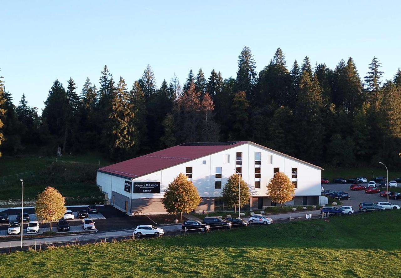 Auberge De Jeunesse Saignelegier Bagian luar foto